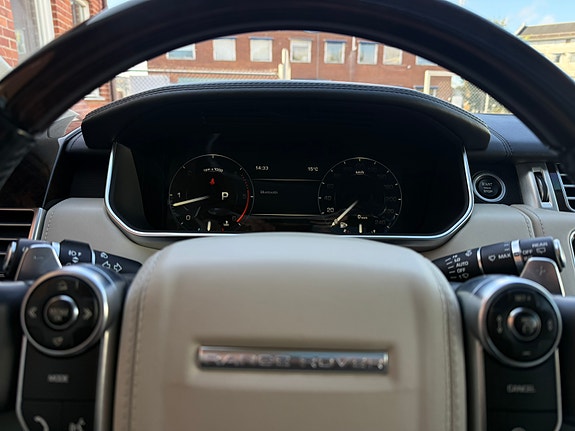 Land Rover Range Rover 12 of 16