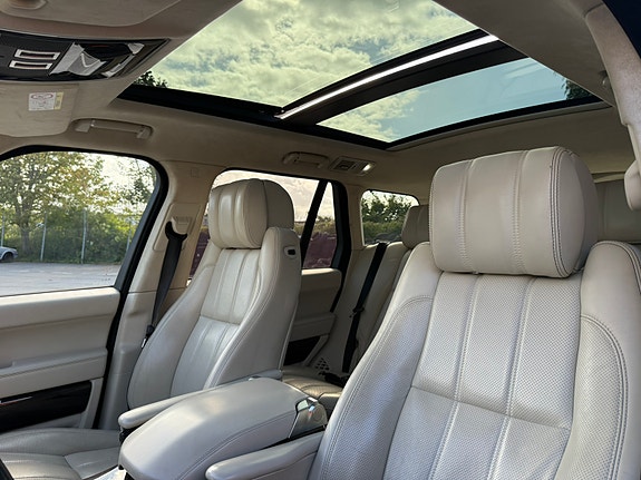 Land Rover Range Rover 10 of 16