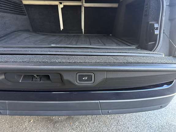 Land Rover Range Rover 16 of 16