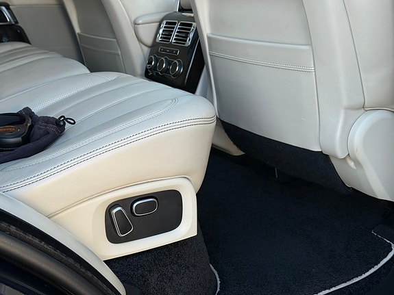 Land Rover Range Rover 8 of 16