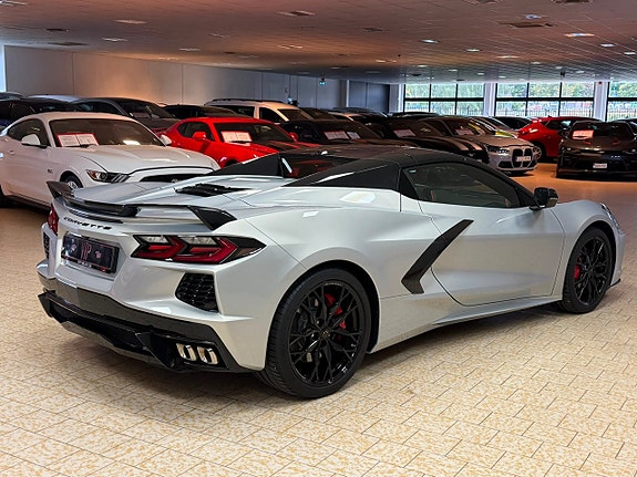Chevrolet Corvette 27 of 28