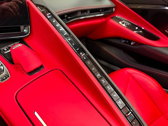 Chevrolet Corvette 20 of 28