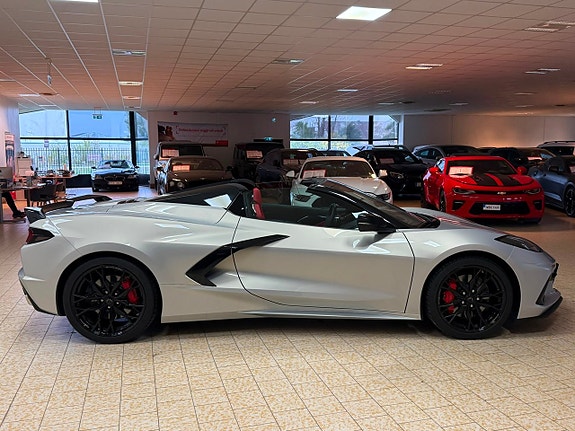 Chevrolet Corvette 9 of 28
