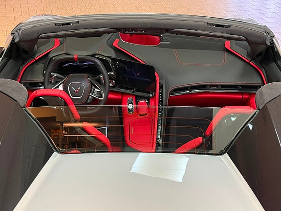 Chevrolet Corvette 14 of 28