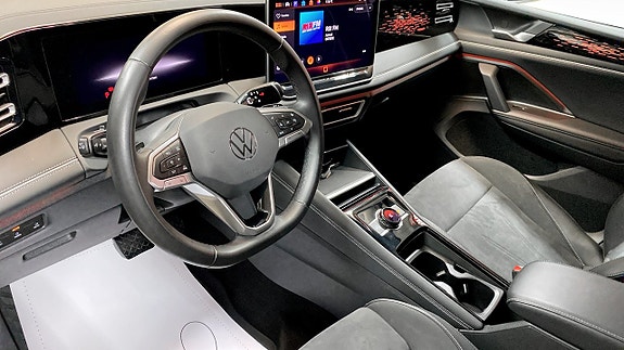 Volkswagen Tiguan 8 of 12