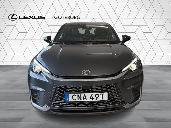 Lexus LBX 2 of 15