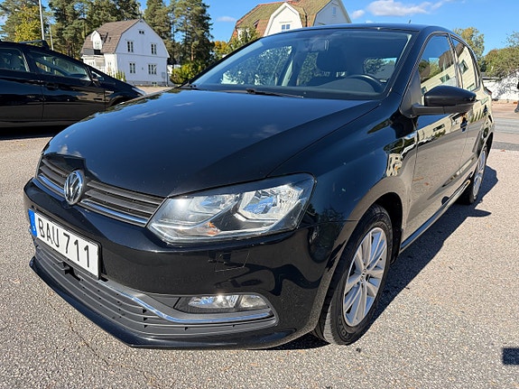 Volkswagen Polo 2 of 16