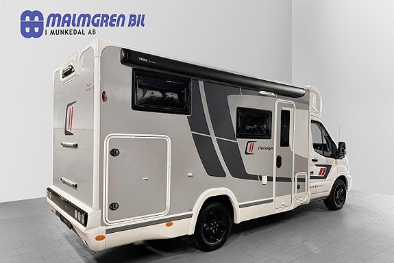 CHALLENGER S217 Graphite Edition 165 HK AUTOMAT Dieselvärmare Långbäddar 3 of 30