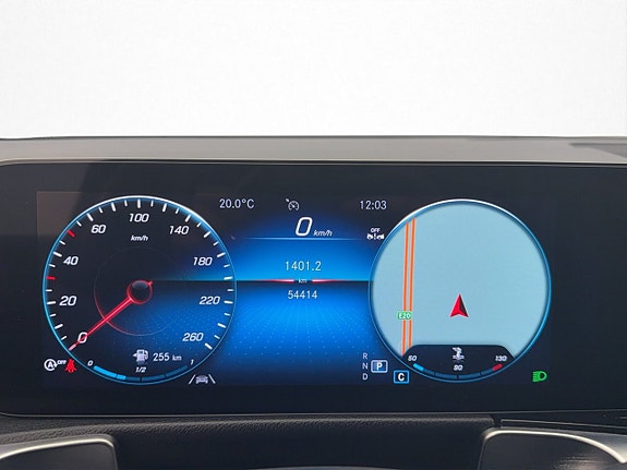 Mercedes-Benz GLB250 19 of 30