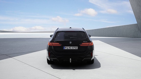 BMW 550e 9 of 11