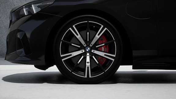 BMW 550e 4 of 11