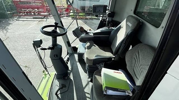 CLAAS Lexion 760 10 of 19