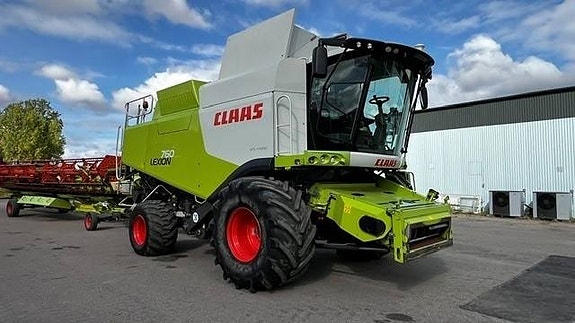 CLAAS Lexion 760 2 of 19