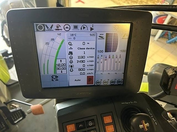 CLAAS Axion 870 Cmatic 9 of 13
