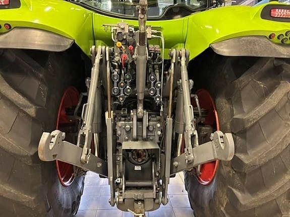 CLAAS Axion 870 Cmatic 7 of 13