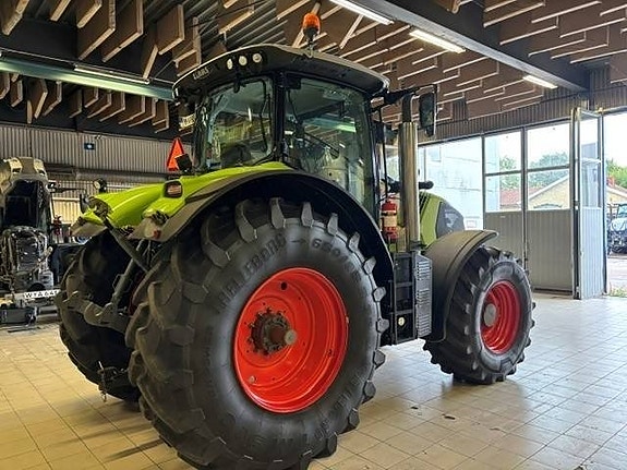 CLAAS Axion 870 Cmatic 5 of 13