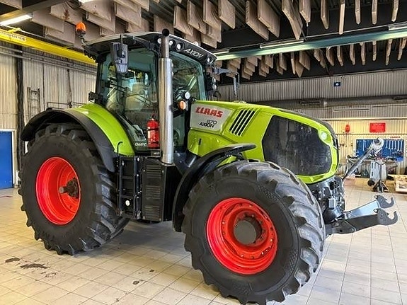 CLAAS Axion 870 Cmatic