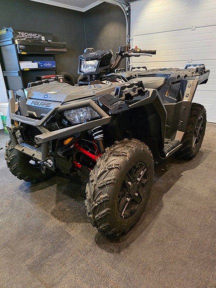 Polaris Sportsman XP 1000 BLACK EDITION