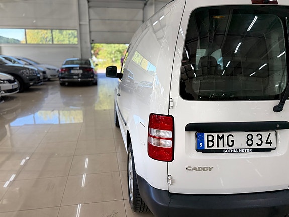 Volkswagen Caddy 12 of 19