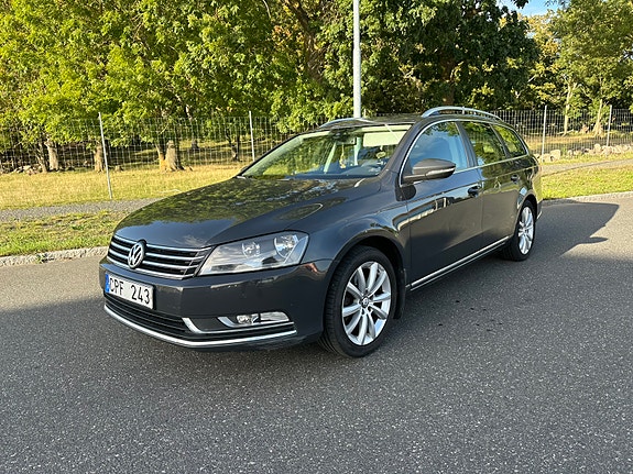 Volkswagen Passat 2 of 7