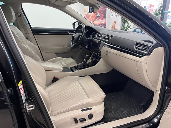 Skoda Superb 11 of 19