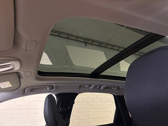 Volvo XC60 17 of 19