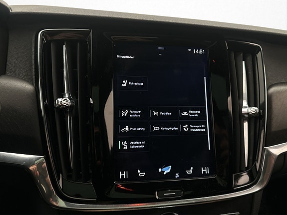Volvo V90 Cross Country 26 of 30