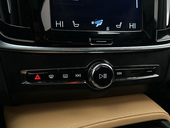 Volvo V90 Cross Country 27 of 30