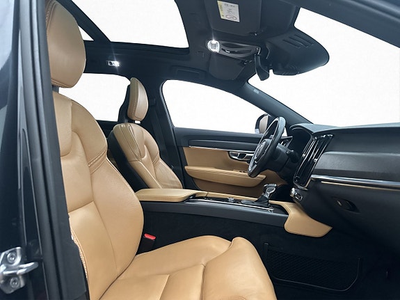 Volvo V90 Cross Country 29 of 30