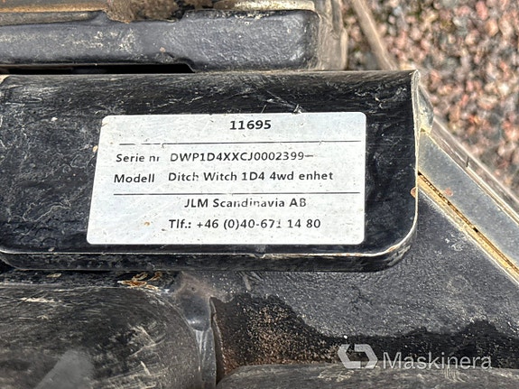 Redskapsbärare Ditch Witch R300 24 of 27