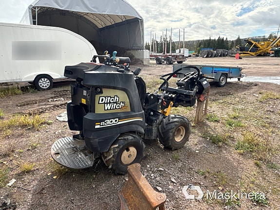 Redskapsbärare Ditch Witch R300 7 of 27