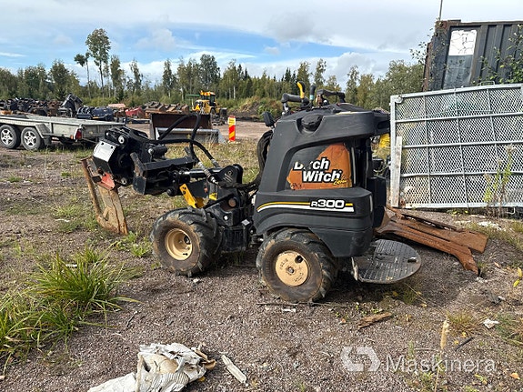 Redskapsbärare Ditch Witch R300 5 of 27