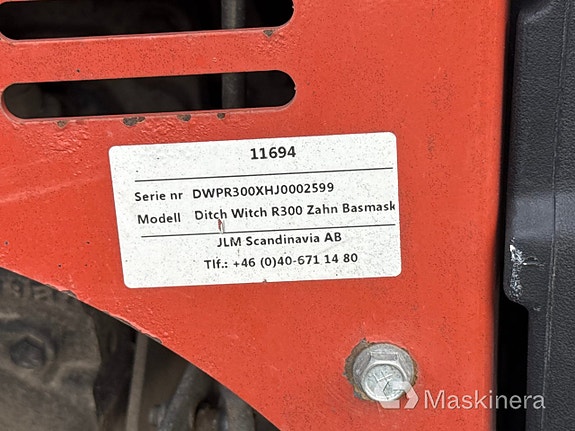 Redskapsbärare Ditch Witch R300 22 of 27