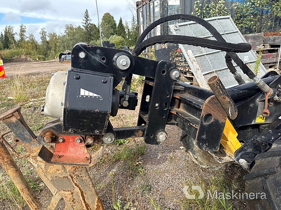 Redskapsbärare Ditch Witch R300 14 of 27