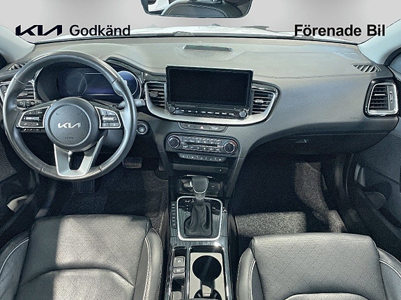 Kia Ceed 10 of 16