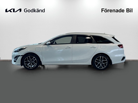 Kia Ceed 2 of 16