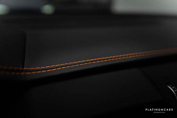 Lamborghini Urus 17 of 27