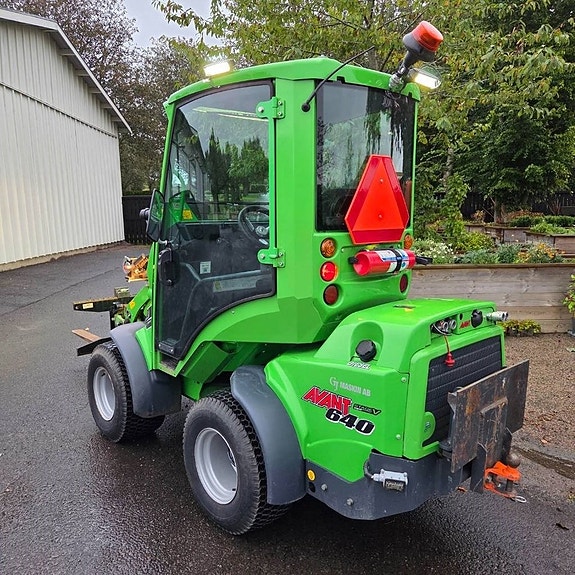 Avant 640 3 of 11