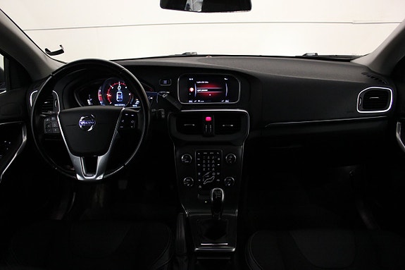 Volvo V40 13 of 21