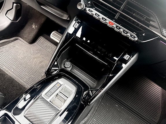 Peugeot 2008 10 of 15