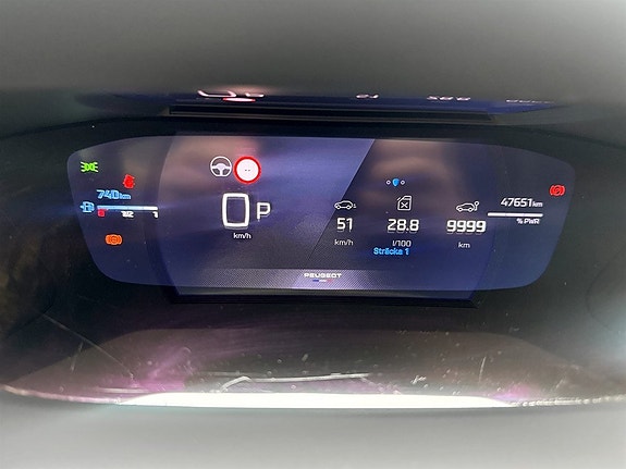 Peugeot 2008 8 of 15