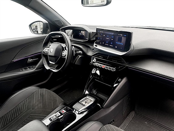 Peugeot 2008 11 of 15