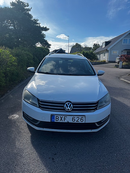 Volkswagen Passat 7 of 14