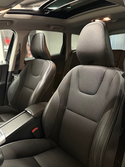 Volvo XC60 22 of 23