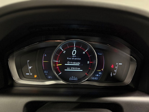 Volvo XC60 16 of 23