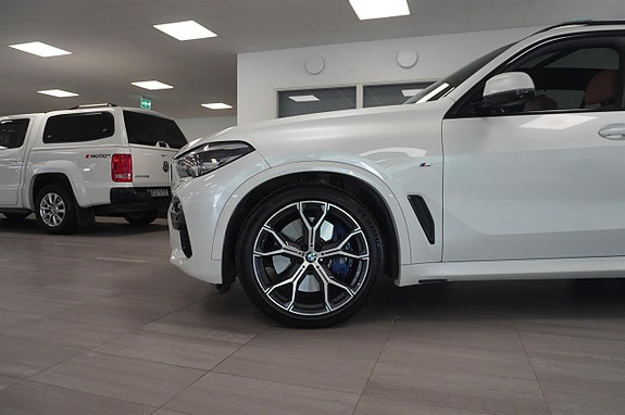 BMW X5 3 of 19