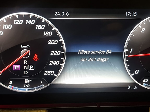 Mercedes-Benz E 220 d 10 of 19