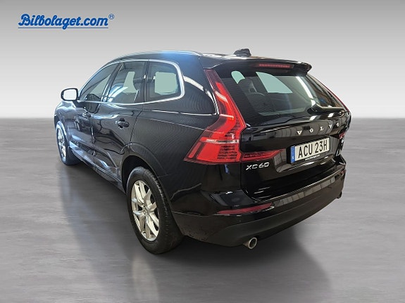 Volvo XC60 7 of 12