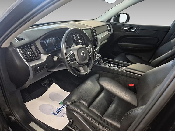 Volvo XC60 9 of 12