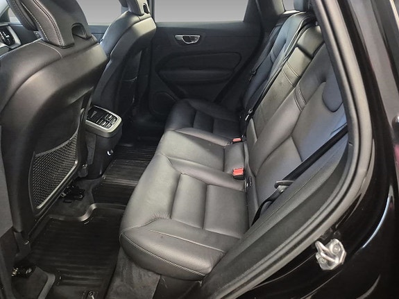 Volvo XC60 10 of 12
